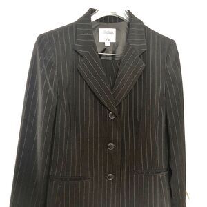 LeSuit 2-Piece Women’s Petite Pinstripe Suit Blazer & Pants Size 12P